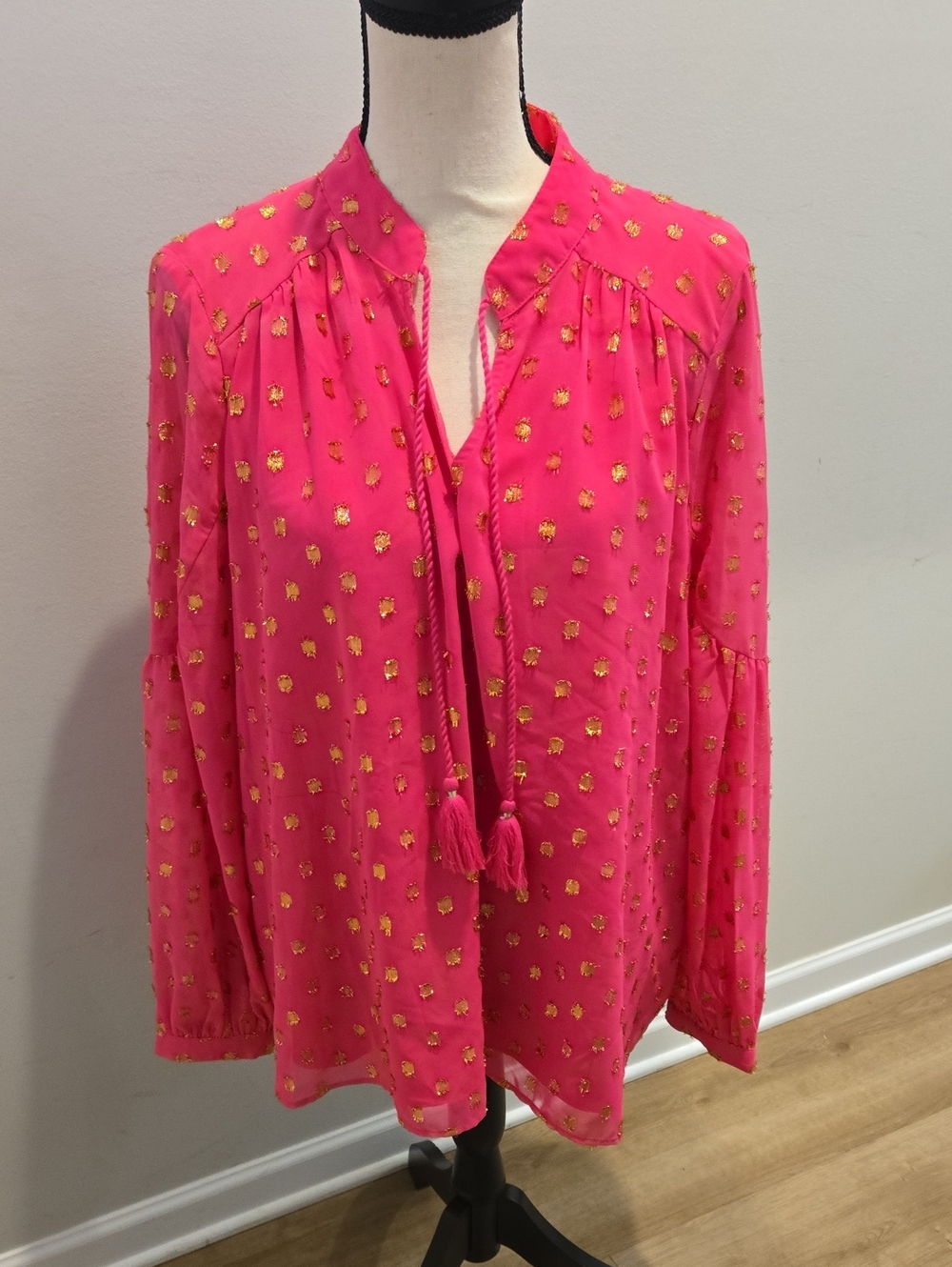 crown & ivy Hot Pink Tassel Tie Blouse with Gold Dot Print